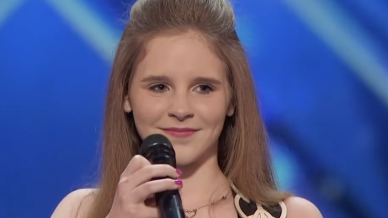 When 12-Year-Old Kadie Lynn Stepped Up To Sing, Simon Cowell Stopped